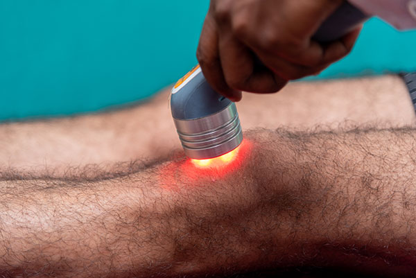 Patanjali physiotherapy on patient's knee