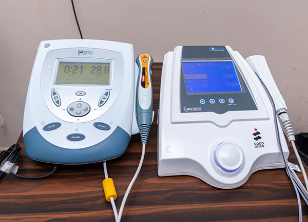 Physiotherapy treatment machines at Patanjali Wellness center